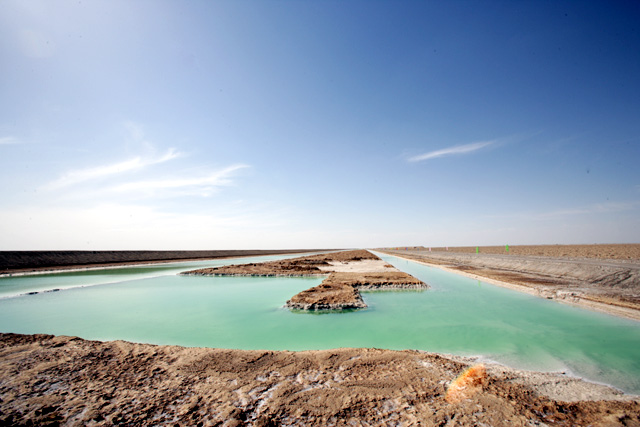 10万吨/年硫酸钾镁生产线在新疆罗布泊通过验收